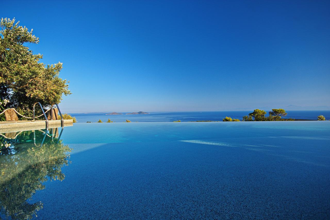 The Infinity 180 Luxury Suites Milia Exteriör bild